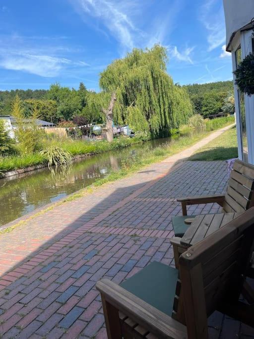 Hopwas Hidden Gem Canal Facing Retreat With Lovely Walks מראה חיצוני תמונה